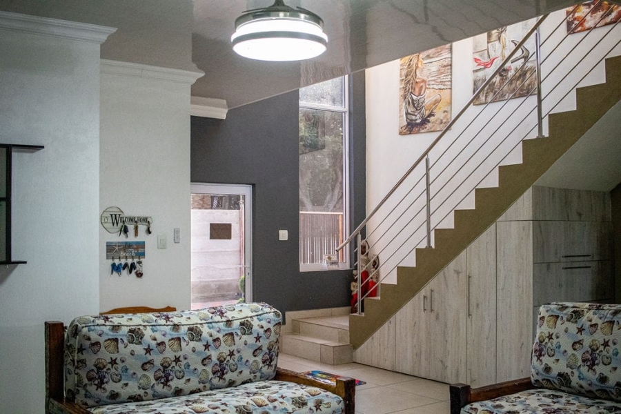 7 Bedroom Property for Sale in Aston Bay Eastern Cape